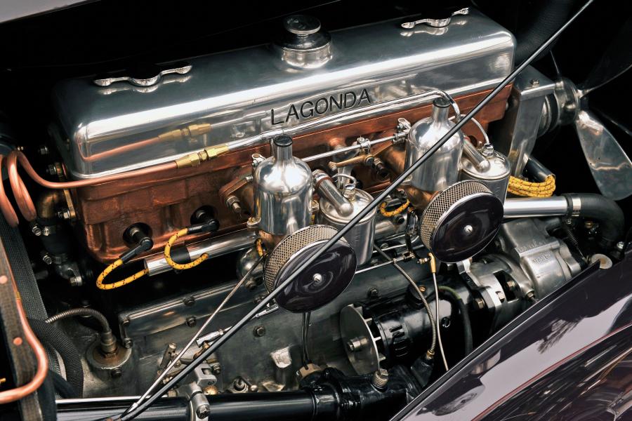 Моторный отсек Lagonda LG6 Rapide Tourer 1937 года  (фото 6 из 14)